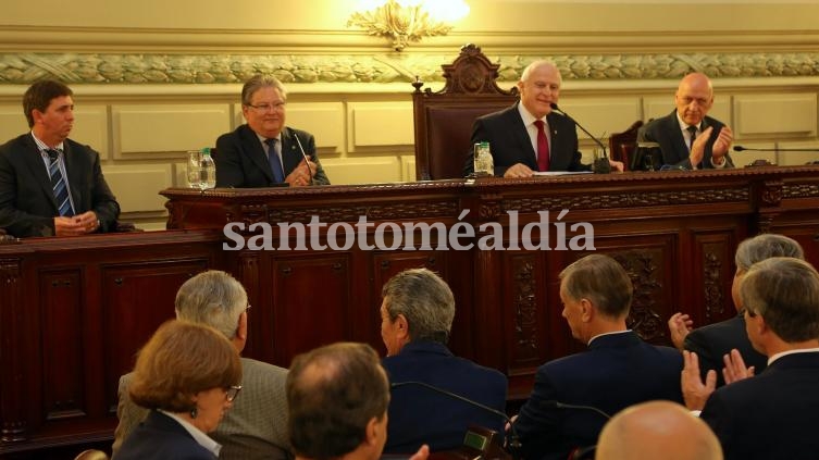 El gobernador pronunció su discurso ante la Asamblea Legislativa. (Foto: Secretaría de Comunicación Social)