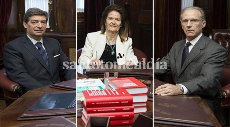 Los jueces de la Corte, Horacio Rosatti, Elena Highton de Nolasco y  Carlos Ronsenkratz. 