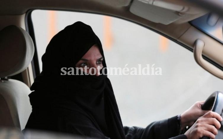 Las mujeres podrán conducir en Arabia Saudita.