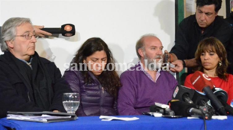El perito Incháurregui, Andrea Antico y su esposo Sergio Maldonado, y la abogada Heredia. (Foto DyN)