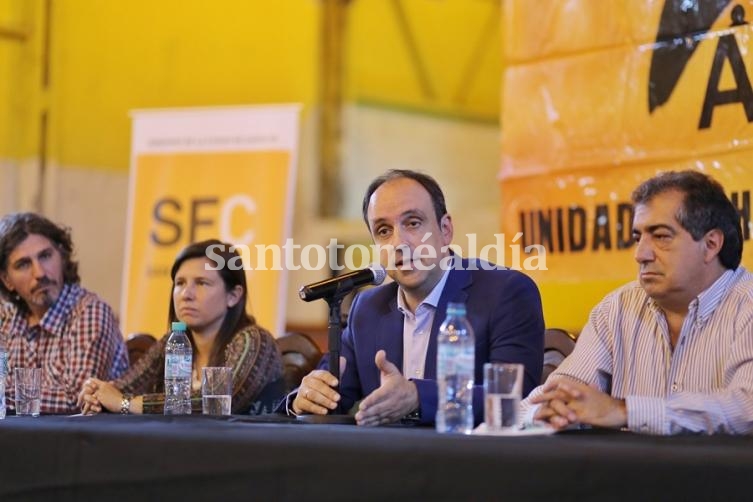 El Municipio santafesino presentó un innovador programa de salud laboral.