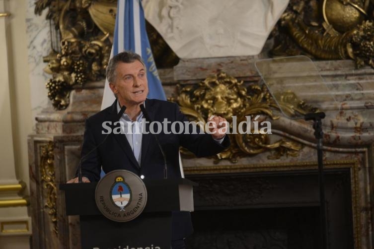 Macri realizó el anuncio tras su regreso de Europa.