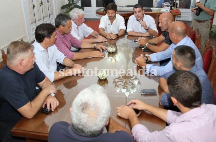 Dirigentes de Unión y Colón se reunieron con autoridades de Seguridad. (Foto: Secretaría de Comunicación Social)
