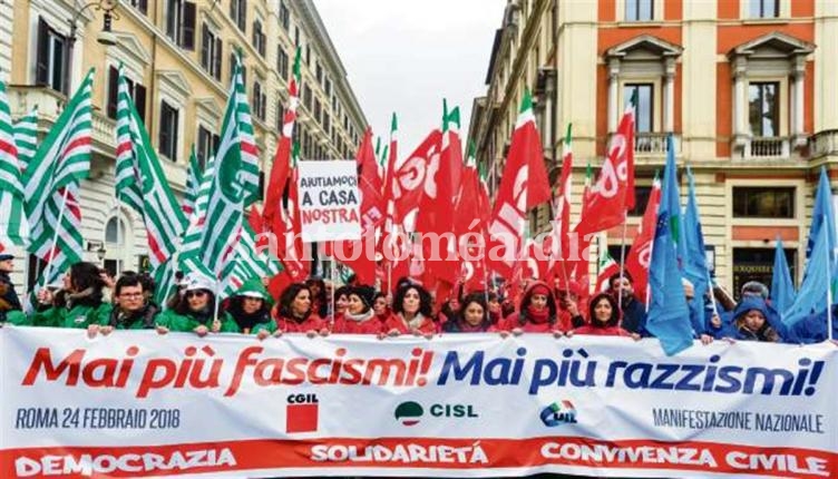 En Roma, el sábado marcharon contra el fascismo y el racismo.