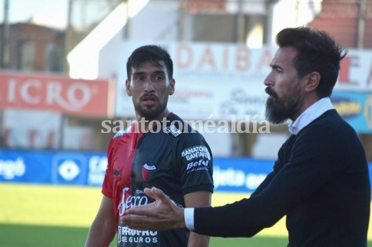 Domínguez piensa el equipo para jugar ante Patronato.