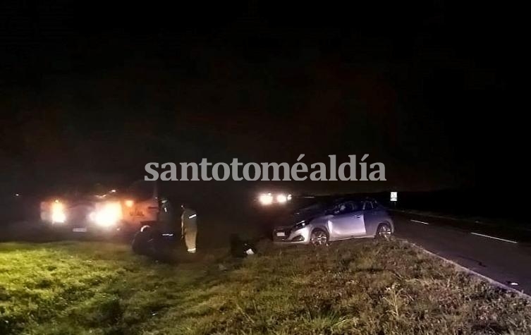 El procurador de la Corte provincial, Jorge Barraguirre, sufrió un accidente vial en la Autopista Santa Fe-Rosario, a la altura de Sauce Viejo.