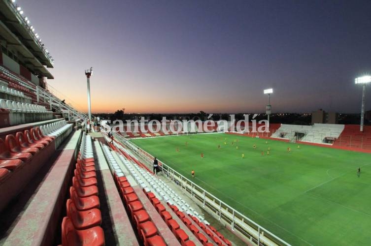 El clásico entre Unión y Colón se disputará el próximo sábado en el estadio “15 de Abril”.
