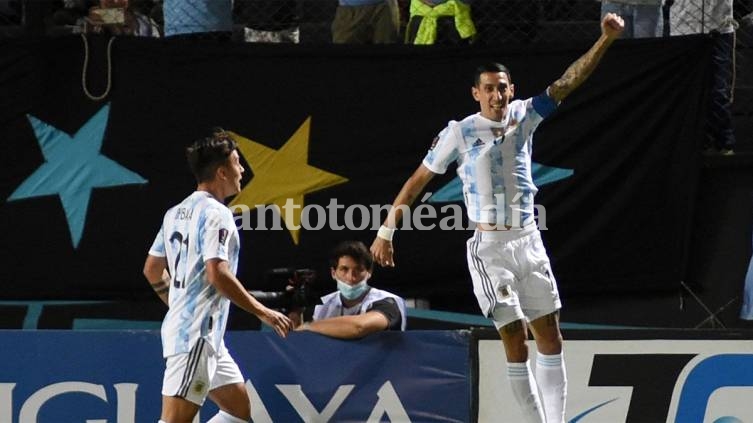 Argentina derrotó a Uruguay en Montevideo y espera por Brasil