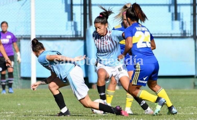 UAI Urquiza le ganó 2 a 1 a Boca y se convirtió en el primer campeón de la Copa Federal femenina