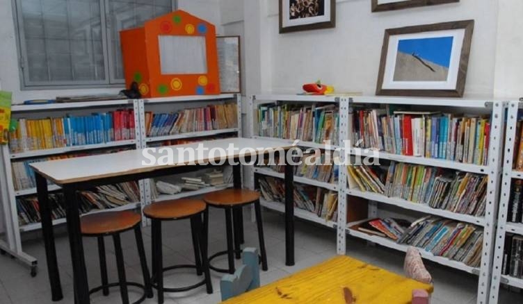 La biblioteca popular Bica celebra su 45° aniversario 