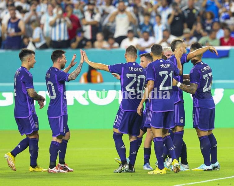 La Selección argentina dominó con facilidad y se impuso por 3 a 0 ante Honduras.