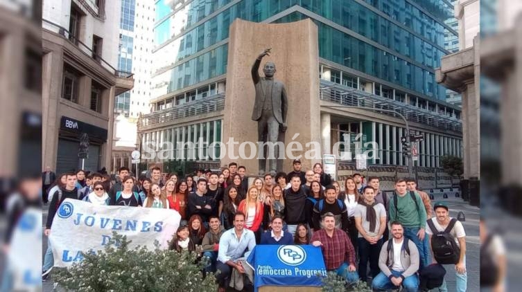 Jóvenes del PDP santafesino realizaron un viaje a Buenos Aires
