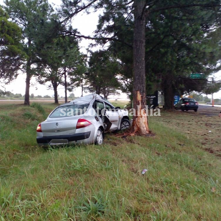 Falleció una mujer en un accidente en la Autopista Santa Fe- Rosario