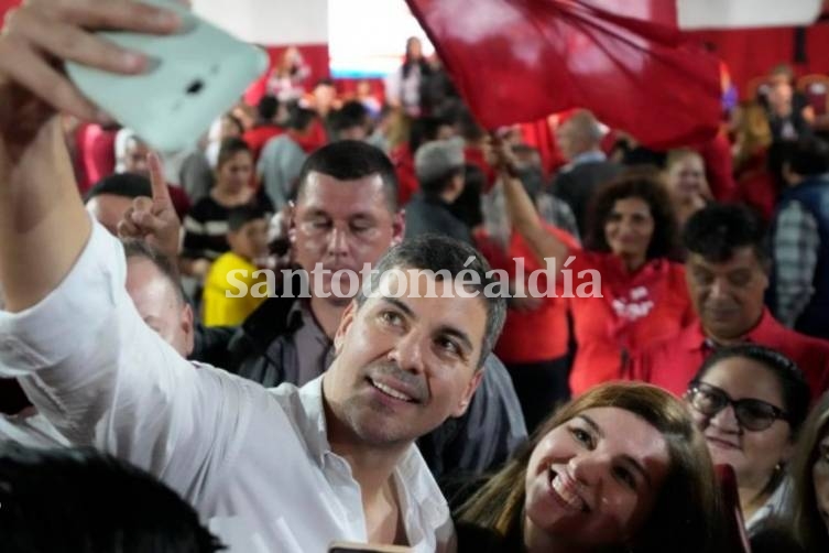 Quién es Santiago Peña, el presidente electo de Paraguay