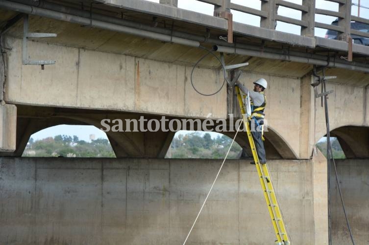 Vialidad Nacional analiza la estructura del Puente Carretero.