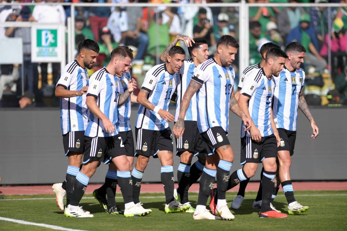 Argentina se hizo fuerte en la altura de La Paz y goleó a Bolivia