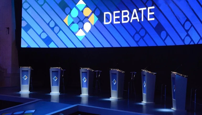 Se definieron los ocho periodistas que moderarán los debates presidenciales.