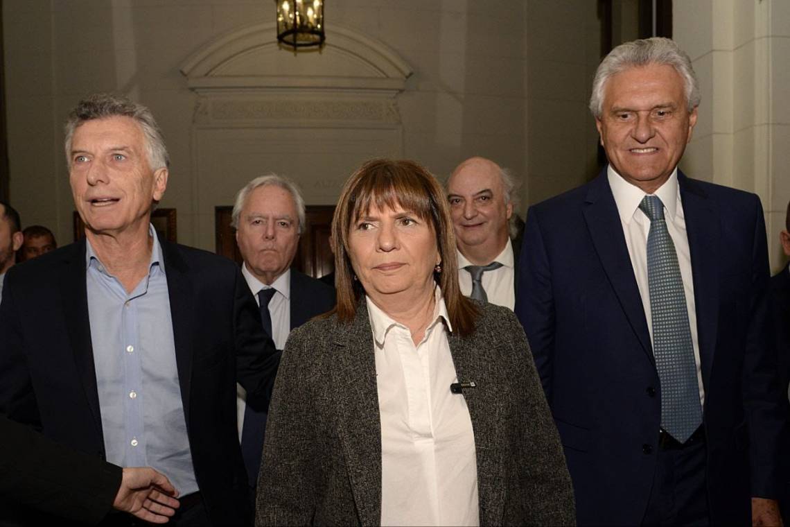 Patricia Bullrich, junto a Mauricio Macri y Sebastián Piñera.