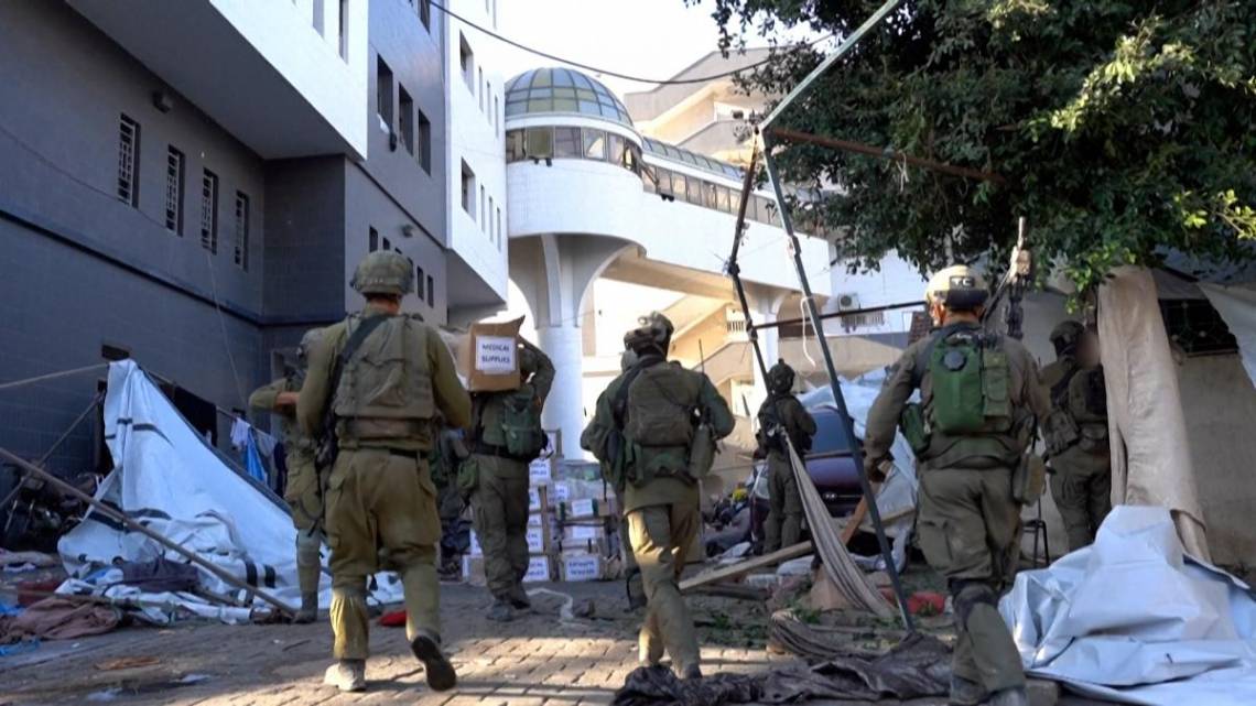 Israel prosigue su operación en el mayor hospital de la Franja de Gaza
