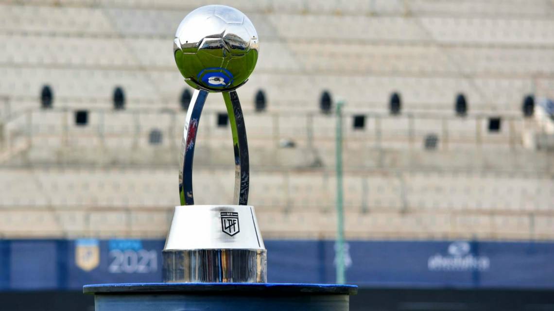 Platense, Godoy Cruz, River y Central buscarán quedarse con la Copa de la Liga.