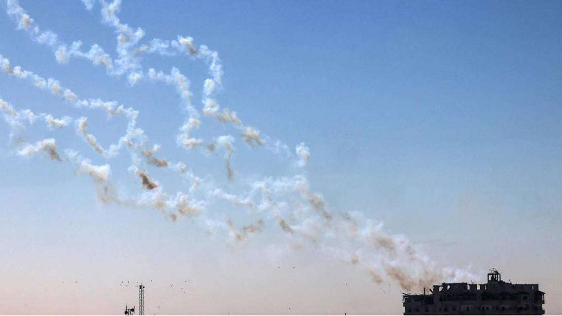  Este sábado, ataques aéreos en la Franja de Gaza dejaron al menos 64 víctimas fatales. (Foto AFP)
