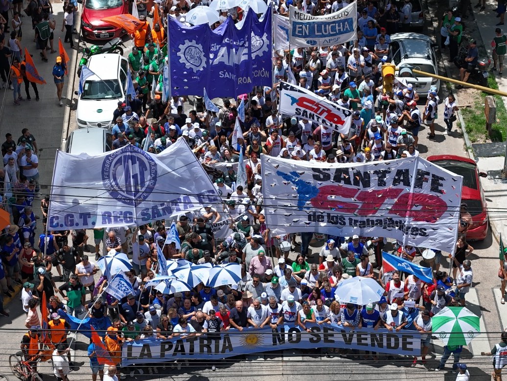Manifestación en Santa Fe: “Se van a encontrar una y cien veces con el pueblo en la calle”