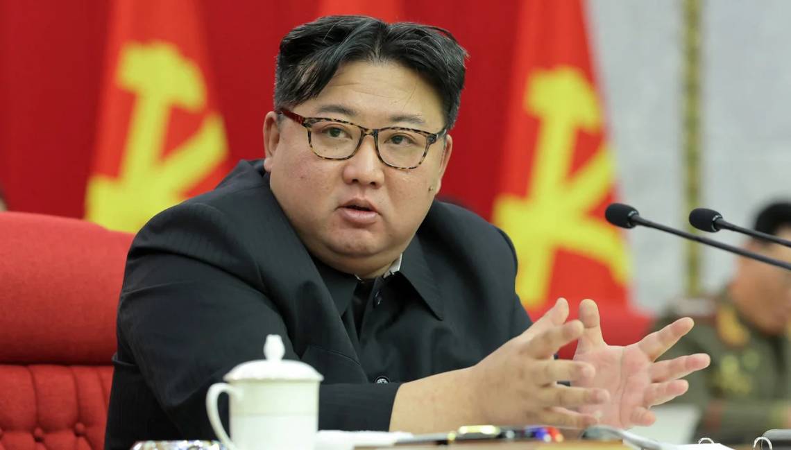 El líder norcoreano dijo que es el momento de estar preparados para la guerra