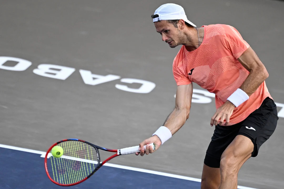 El sueño continúa: Juan Pablo Ficovich volvió a ganar y está en cuartos de final del ATP de Los Cabos