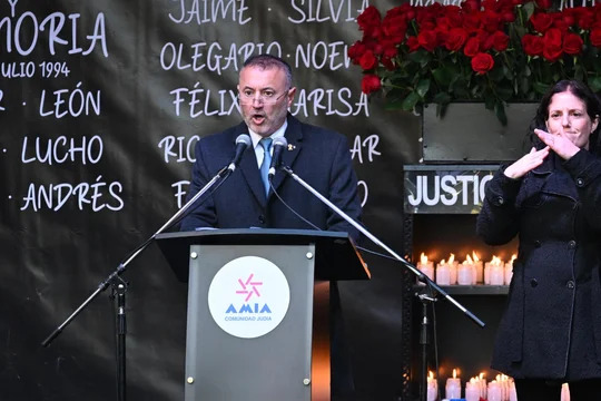 El presidente de la AMIA aseguró que 