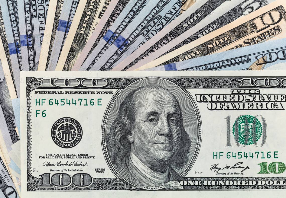 Los bancos frenan a Caputo y advierten que aún no pueden aceptar dólares sin justificar