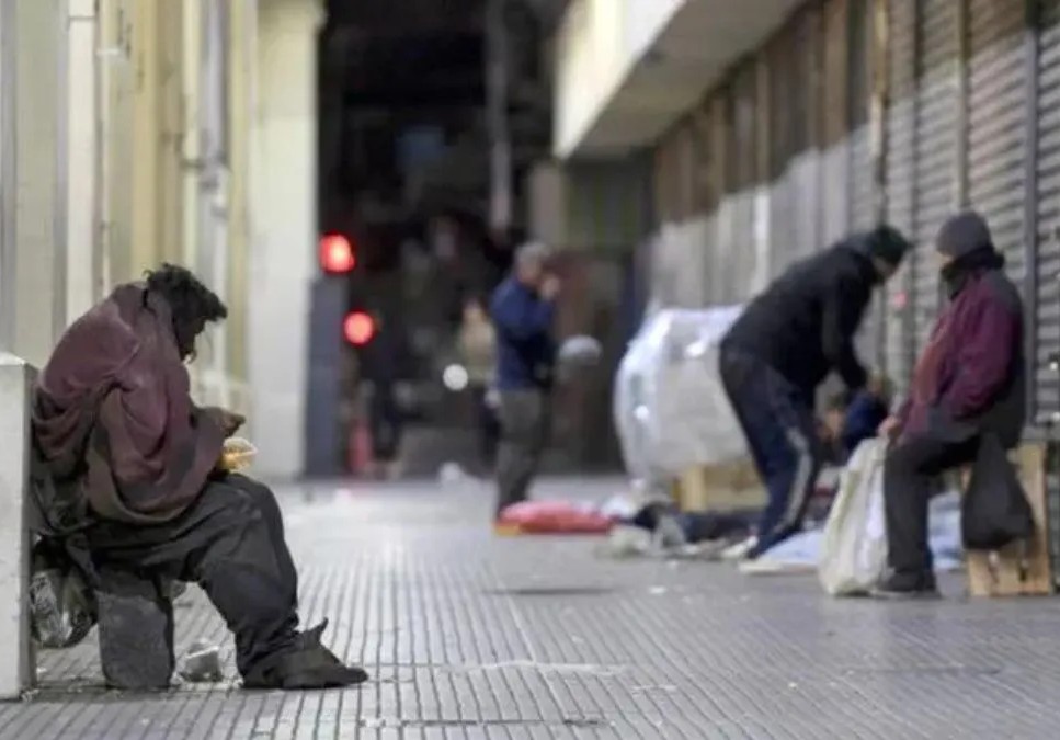 La UCA advirtió que la baja de la pobreza es “una ficción” que no se siente en el bolsillo