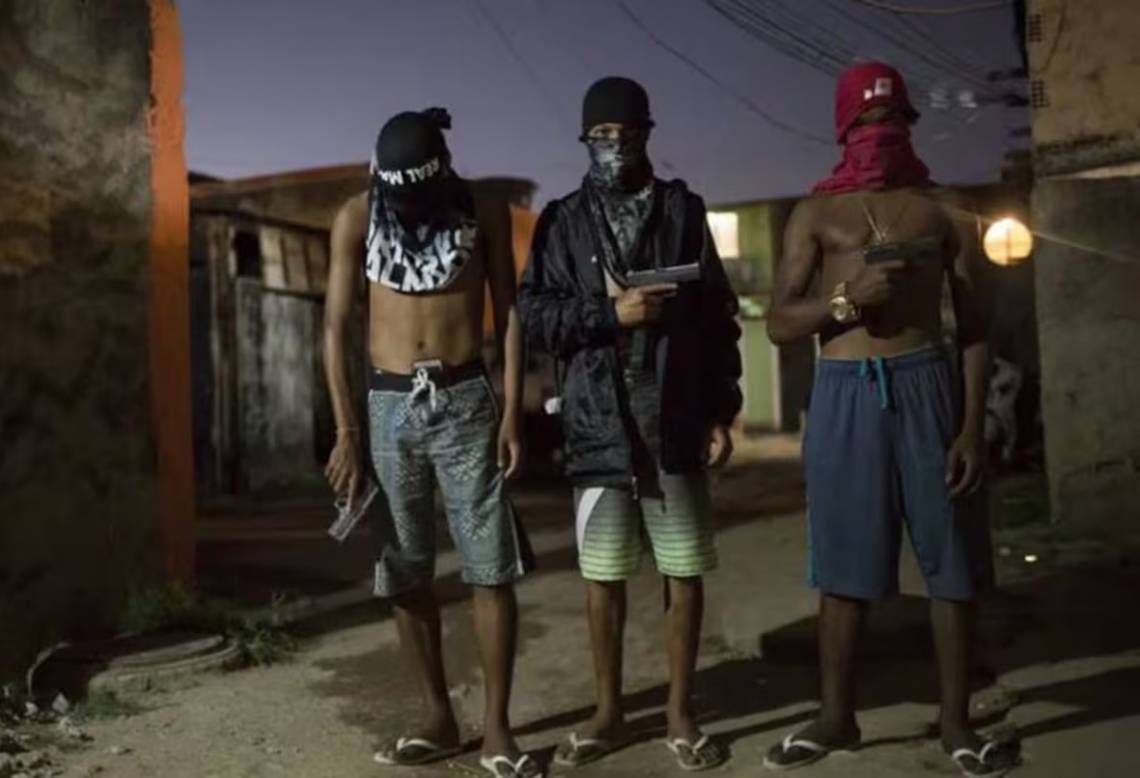 Brasil: detectan que narcos del Comando Vermelho se entrenaron en la guerra de Ucrania