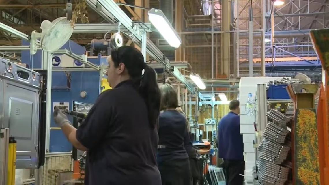 Más de 14.000 empresas menos en un año: el retroceso se profundiza en todo el país