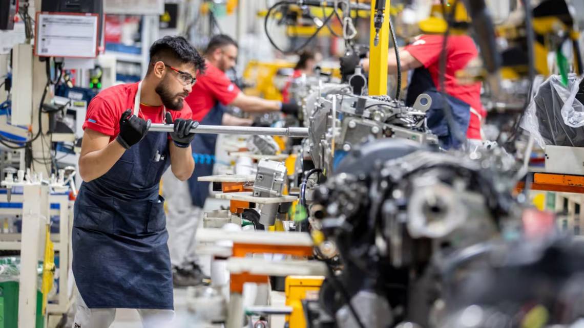 La actividad económica cayó 0,5% en mayo, aunque se mantuvo por encima del nivel de hace un año