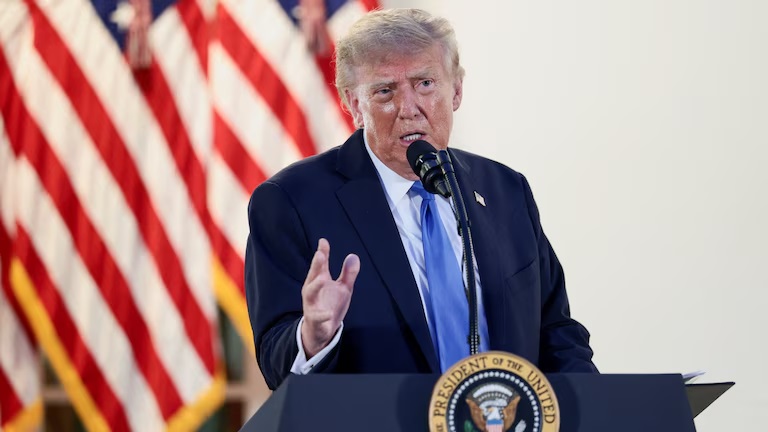 Trump volvió a referirse a Malvinas y cruzó al Reino Unido por su falta de apoyo en la guerra con Irán
