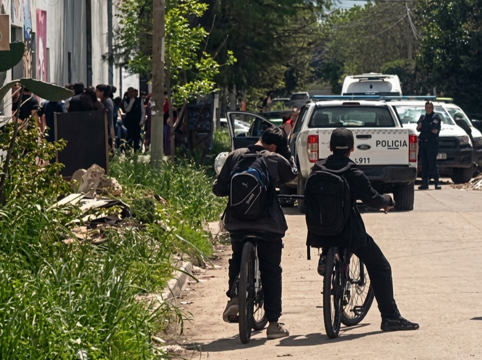 Un alumno de 18 años fue baleado por un compañero en una escuela de La Matanza