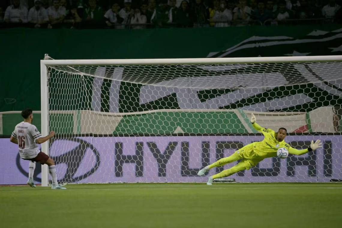 Palmeiras eliminó a Fluminense por penales y es el primer finalista de la Copa Libertadores