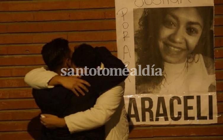 Reclamo de justicia en la despedida a Araceli