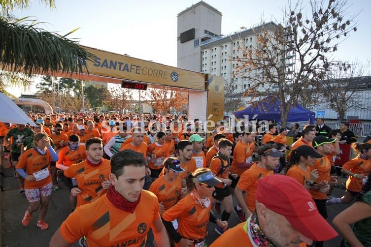 Más de 2.000 competidores recorrieron distintos puntos de la ciudad de Santa Fe.