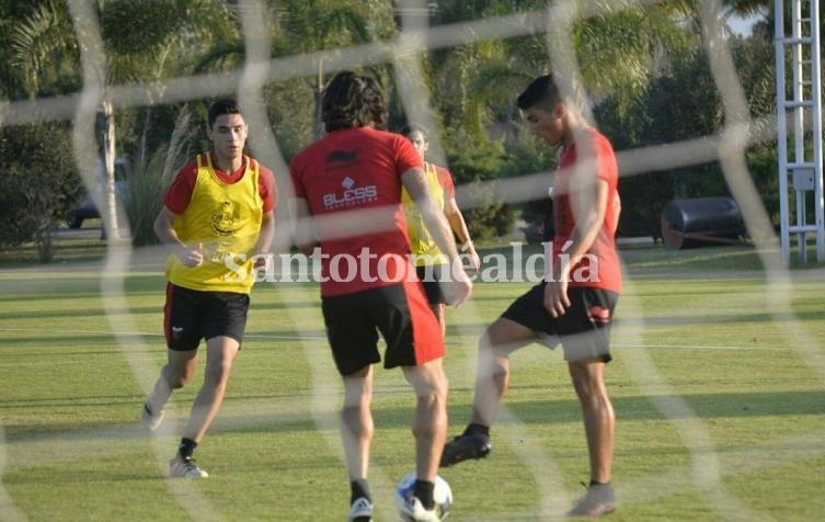 Colón entrena pensando en el nuevo campeonato. (Foto: Prensa Colón)