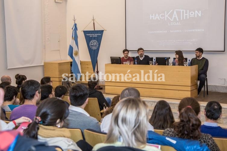 El primer Hackathón Legal de la Argentina se desarrolla en Santa Fe