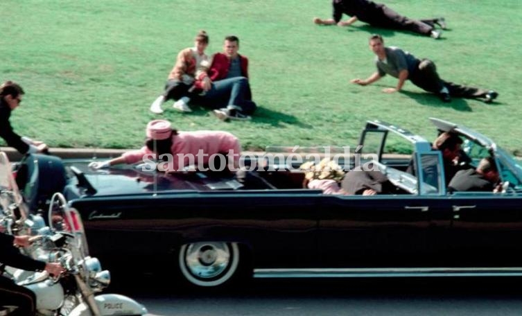 ohn F. Kennedy murió por impactos de bala durante una visita a la ciudad texana de Dallas el 22 de noviembre de 1963.