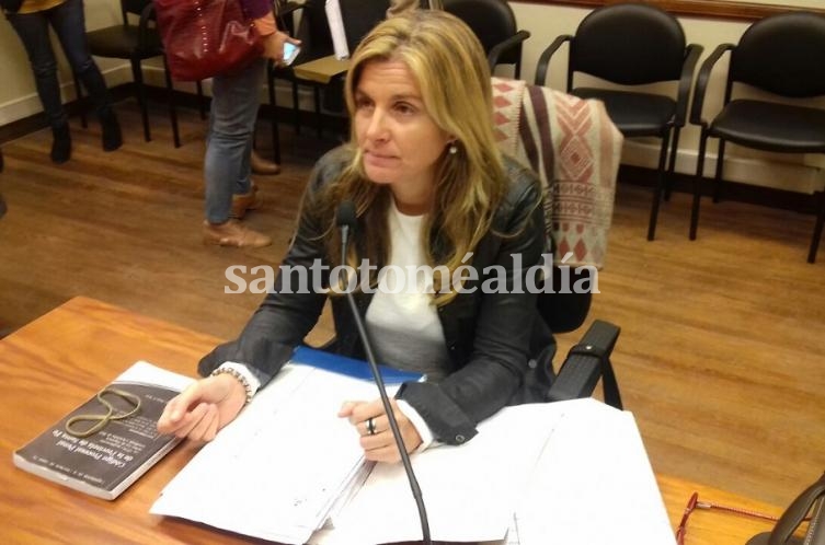 Ana Laura Gioria, la fiscal que investiga la muerte de Vázquez.