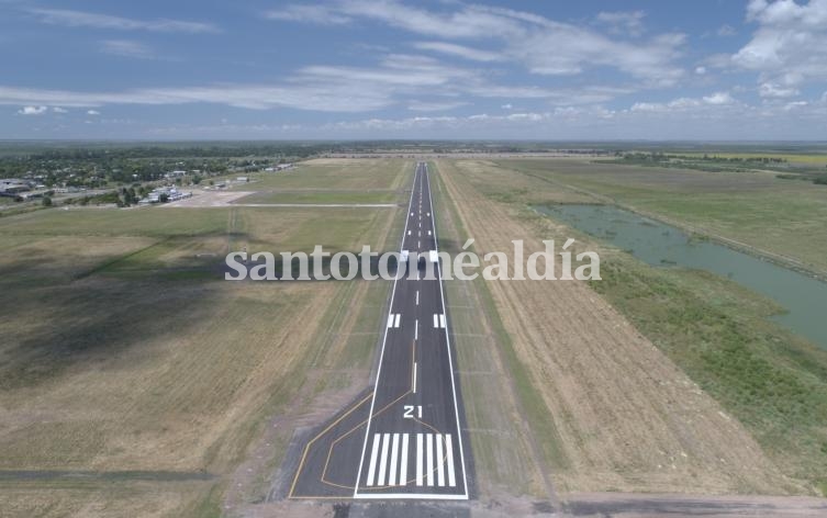 La provincia gestiona más frecuencias desde el Aeropuerto Sauce Viejo a Buenos Aires y Córdoba