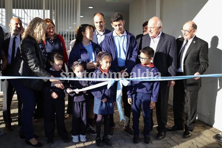 Quedó inaugurado el nuevo edificio de la Escuela Juan Marcos. (Foto: Municipalidad de Santa Fe)