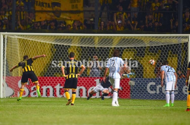 Atlético Tucumán perdió en Uruguay y complicó sus chances en la Copa