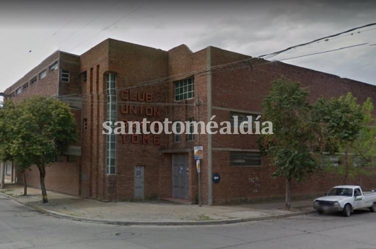 Una mujer fue detenida tras robarse $50.000 del Club Unión Santo Tomé.