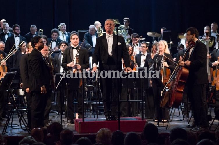 Santa Fe: La Sinfónica vistió de gala el Teatro Municipal
