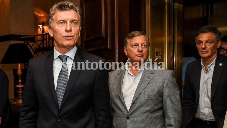 Macri desplazó a los ministros Aranguren y Cabrera