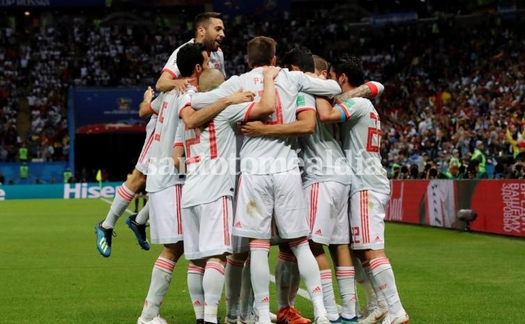España le ganó a Irán 1-0.